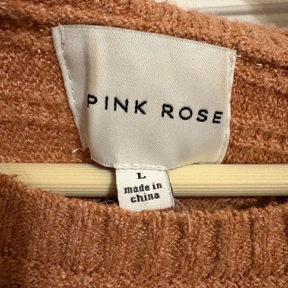 Cozy‎ Rust Sweater - Picture 3 of 6
